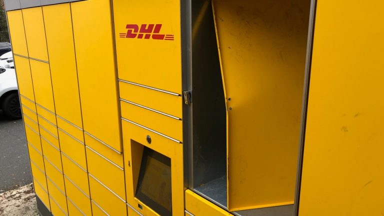 Wuppertal: 9-latek uwolniony z paczkomatu