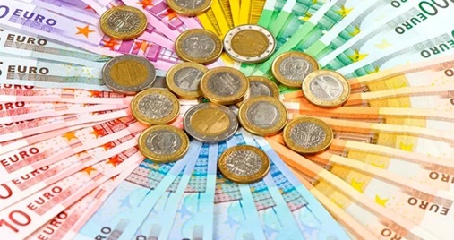 Niemcy: Firmy planują redukcję etatów w reakcji na wzrost płacy minimalnej w 2026 roku