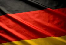 CDU głosuje wraz z AfD za obowiązkowym wywieszaniem niemieckiej flagi w szkołach