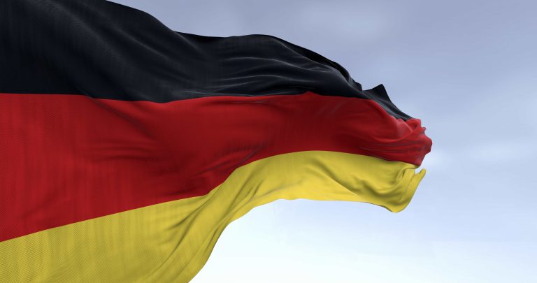 Niemcy: Nowy sondaż wyborczy – SPD zrównuje się z AfD