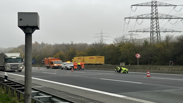 Uszkodzony fotoradar na autostradzie A2 w Bielefelder Berg został dzisiaj ponownie skalibrowany