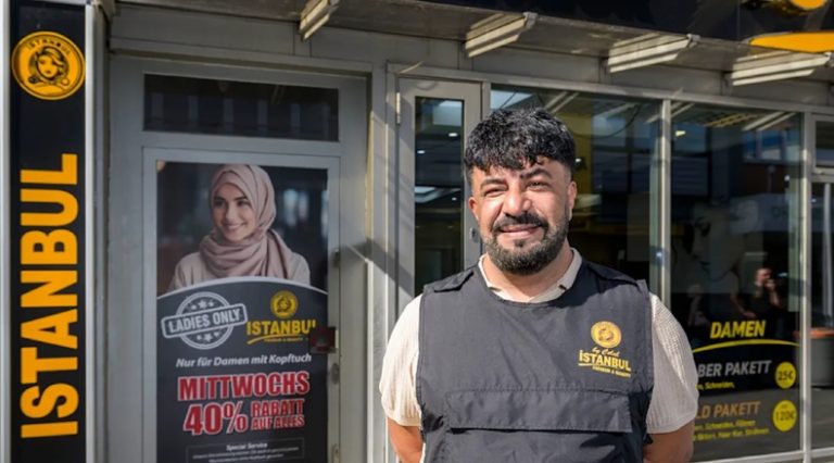 Hannover: Salon fryzjerski pod lupą po wprowadzeniu promocji wyłącznie dla kobiet w chuście