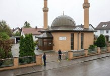 Szokujący atak w Bawarii! Profanacja meczetu z użyciem świńskiego łba