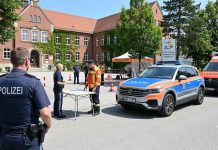 Atak w niemieckiej szkole. Policja zatrzymała 16-letniego obywatela Chorwacji, dwie uczennice ciężko ranne