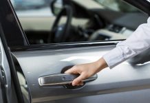 Głośne zamykanie drzwi samochodowych grozi w Niemczech grzywną w wysokości 80 euro