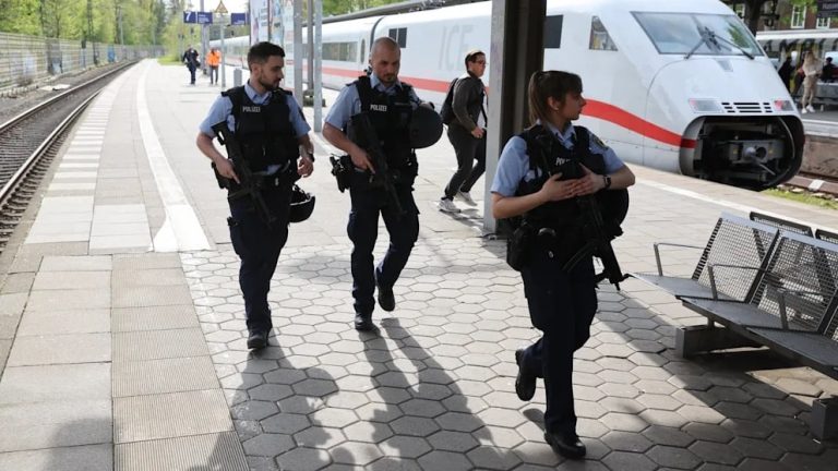 Niemcy: Groźba zamachu na pociąg ICE. Policja przeszukała dwa pociągi