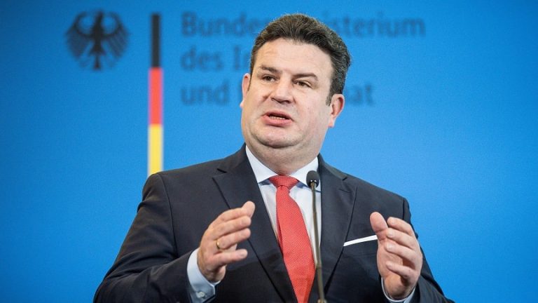 Minister pracy Niemiec spodziewa się „znacznego wzrostu” płacy minimalnej w 2024 r.