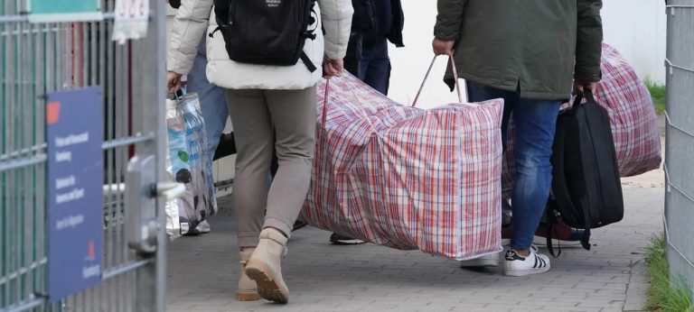 Niemcy wspierają powrót Syryjczyków do kraju – blisko pół tysiąca skorzystało z pomocy finansowej