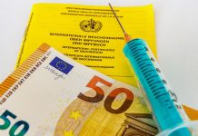 Niemcy: policja prowadzi dochodzenia w sprawach fałszywych kart szczepień. Odnotowano już 2 000 przypadków oszustw!