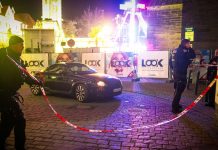 Jarmark Wszystkich Świętych w Soest: Samochód przejechał przez tłum – dwie osoby lekko ranne