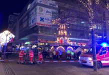 Samochód wjechał w tłum na jarmarku bożonarodzeniowym w Magdeburgu