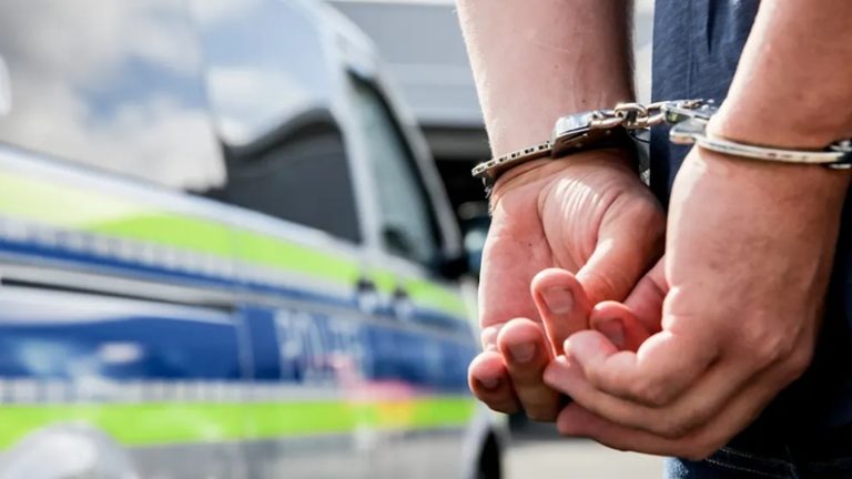 31-letni Syryjczyk zaatakował nożem cztery osoby na ulicy w Dreźnie