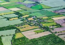 Karlum: Dzięki spadkowi w wysokości 1,2 mln euro, każde dziecko otrzymało 300 euro