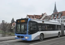 Niemcy: Kierująca przywiązała 10-latka do siedzenia, ponieważ zaśmiecał autobus