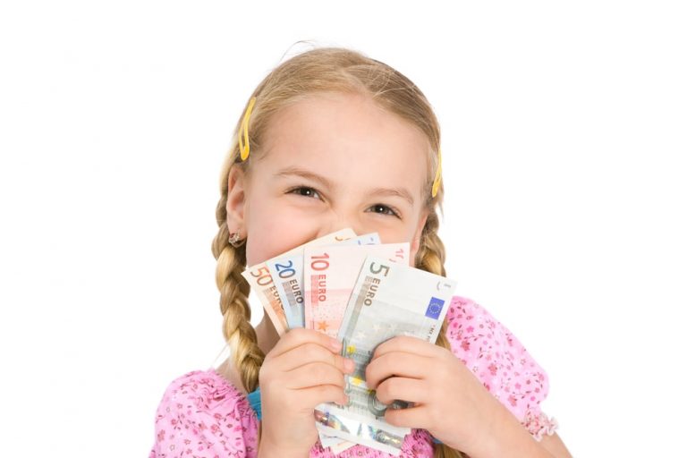 Nowy dodatek na dzieci w Niemczech: Od sierpnia będzie wypłacany „Kinderfreizeitbonus”!