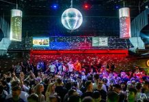 Cudzoziemiec wezwał policję: Klub nocny pozwala na imprezę wyłącznie Niemcom