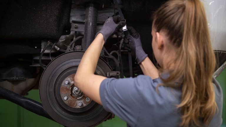 Kobiety w Hesji wciąż zarabiają o jedną piątą mniej niż mężczyźni – przepaść płacowa nie maleje