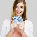 Kobieta z pieniędzmi, euro