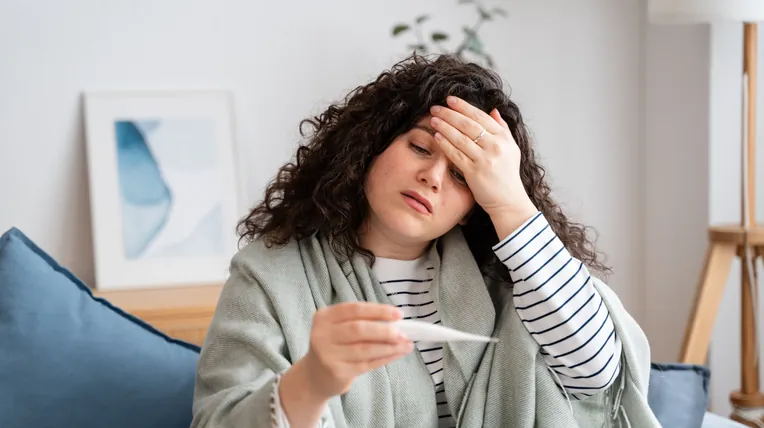 Niemcy: Nowy wariant koronawirusa „Nimbus” rozprzestrzenia się — eksperci apelują o czujność