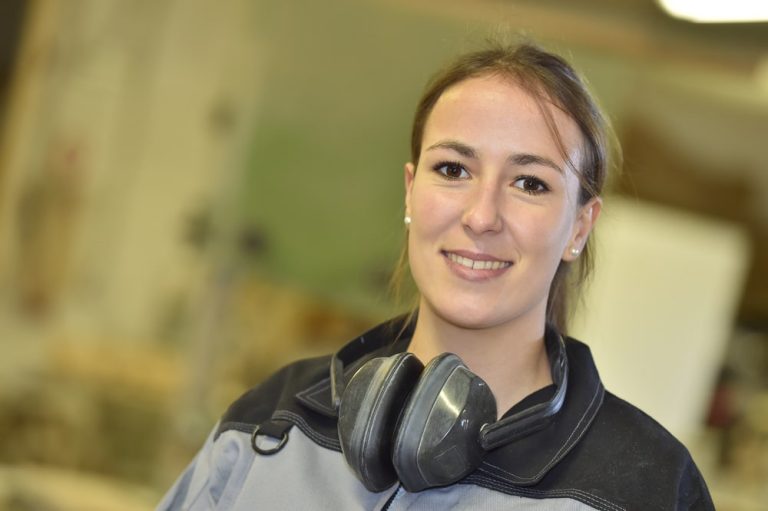 Kobiety w Hesji wciąż zarabiają o jedną piątą mniej niż mężczyźni – przepaść płacowa nie maleje