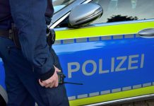 Köln: Syryjczyk kilkakrotnie dźgnął swoją byłą partnerkę w twarz. Policja poszukuje świadków zdarzenia!