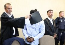 Kongijczyk pogryzł policjantkę – proces w Kolonii ruszył po pół roku od brutalnego ataku