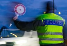 Niemcy: Kolejne pozwy przeciwko zawracaniu osób ubiegających się o azyl na granicach