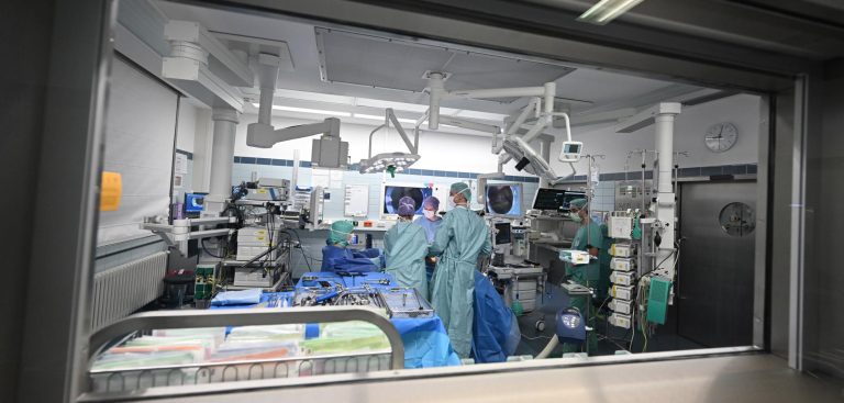 Minister zdrowia Bawarii apeluje: Niemieckie szpitale powinny przygotować się na ewentualność wojny