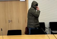 Ortopeda z Osnabrück oskarżony o potajemne fotografowanie pacjentek — zabezpieczono ok. 100 tys. zdjęć, wśród ofiar są dzieci