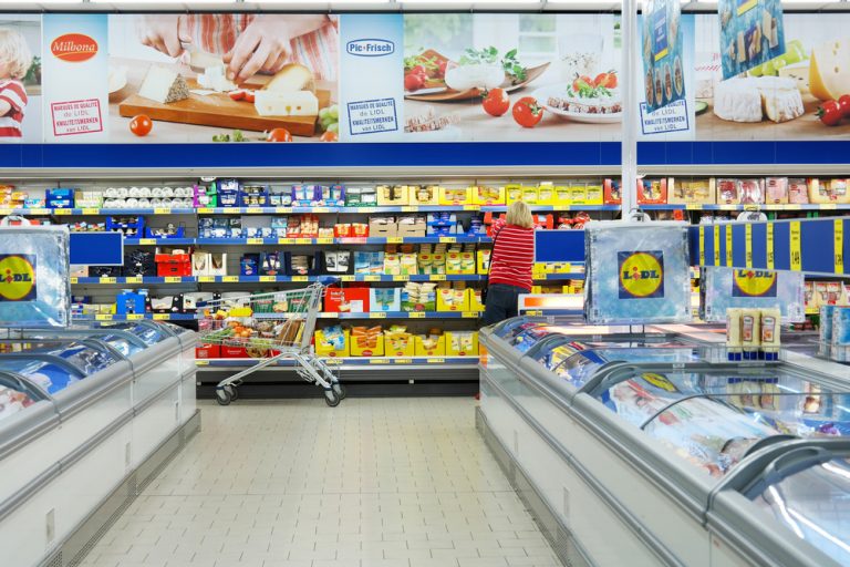 Obniżenie podatku VAT w Niemczech: w tych supermarketach będzie taniej!