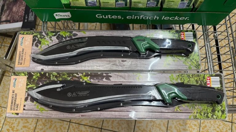 Niemcy: Maczety obok marmolady – kontrowersyjna sprzedaż w berlińskim dyskoncie