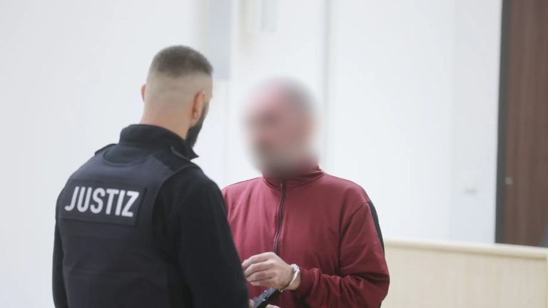 Niemcy: Brutalna próba zabójstwa – mąż oblał żonę benzyną i podpalił ją w tramwaju