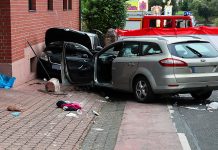 Großwallstadt: Mężczyzna wjechał samochodem w grupę osób