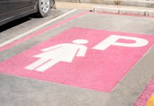 Niemcy: Mężczyźni nie mają zakazu parkowania na parkingach dla kobiet