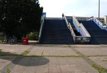 29-latek zadźgany nożem w Hamburg-Billstedt po kłótni z grupą 30 osób