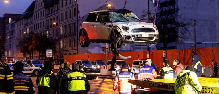 Minister spraw wewnętrznych Bawarii koryguje informacje: Zamachowiec z Afganistanu ma zezwolenie na pobyt i pracę