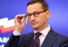 Na Polskę spadły rakiety – pierwszy komentarz premiera Morawieckiego. USA mają dowody na ukraiński pocisk przeciwlotniczy