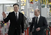 Elon Musk osobiście otworzył dzisiaj fabrykę Tesli w Niemczech