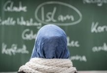 Religijna presja i groźby w niemieckich szkołach? Rodzice z Hamburga biją na alarm