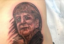 Amerykanin wytatuował sobie na pośladku Angelę Merkel!