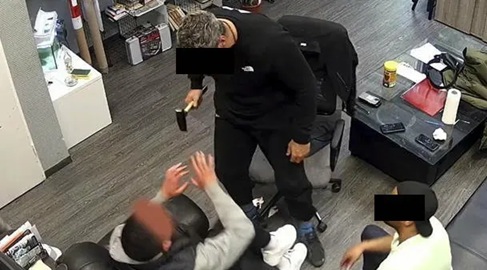 Berlin: Torturował młotkiem – powoływał się na prawo szariatu