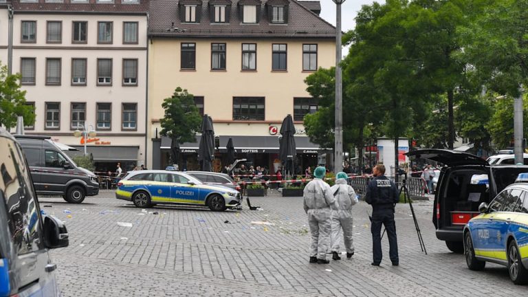 Coraz więcej Niemców boi się wyjść z domu — pogarszające się poczucie bezpieczeństwa w przestrzeni publicznej