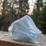 Niemcy Lekarz przyjmował pacjentów bez maseczki, mając objawy koronawirusa