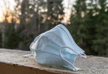 Niemcy: Lekarz mający objawy koronawirusa przyjmował pacjentów!