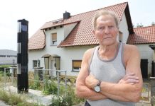 Niemcy: Wściekli kierowcy obrzucają dom pary emerytów jajkami przez postawiony przed nim fotoradar