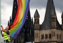 Outing 125 pracowników Kościoła katolickiego w Niemczech