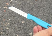 Niemcy: Kontrowersyjna akcja CDU w Akwizgranie – noże w skrzynkach pocztowych jako prezent wyborczy