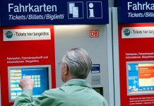 Obsługa niemieckiego automatu biletowego – instrukcja krok po kroku wraz ze zdjęciami i tłumaczeniem!