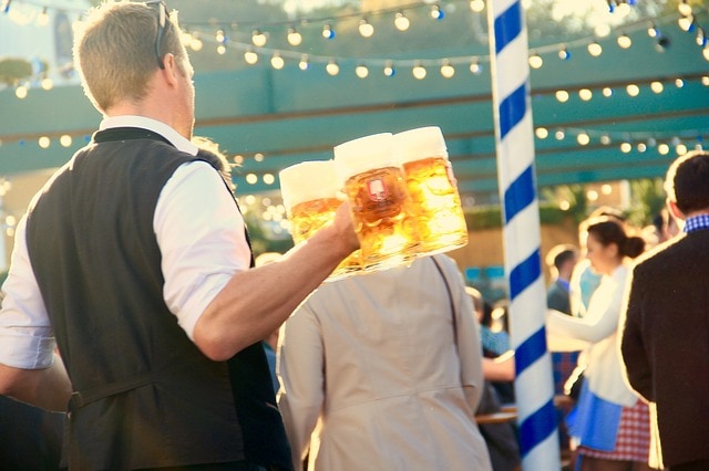 Konsulat USA w Monachium ostrzega przed mocą niemieckiego piwa!