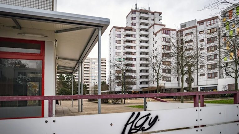 Berlin: Tysiące osób od kilku dni bez ogrzewania — mieszkańcy zmuszeni do kąpieli w zimnej wodzie